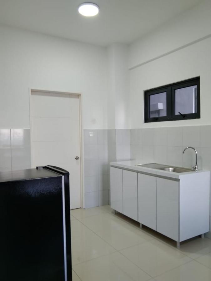 Inadh Suites @ Icon Residence With Pool Kuala Terengganu Bagian luar foto
