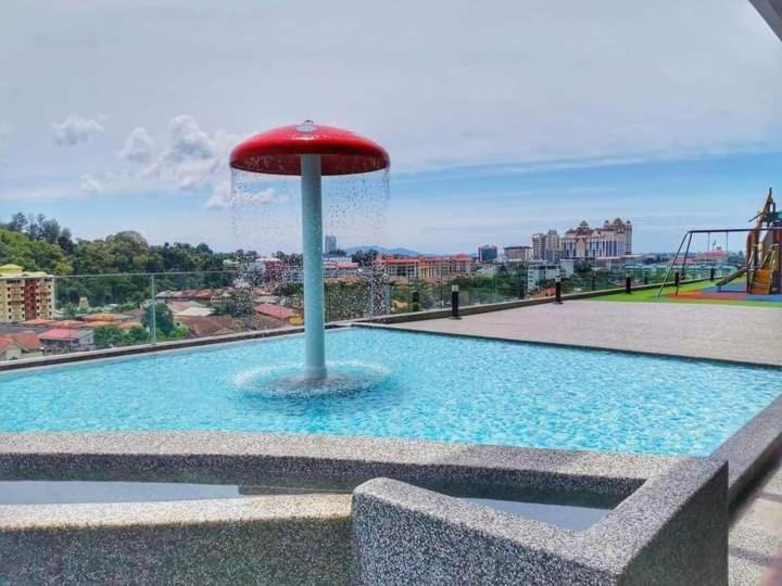 Inadh Suites @ Icon Residence With Pool Kuala Terengganu Bagian luar foto
