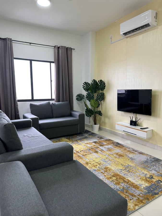 Inadh Suites @ Icon Residence With Pool Kuala Terengganu Bagian luar foto