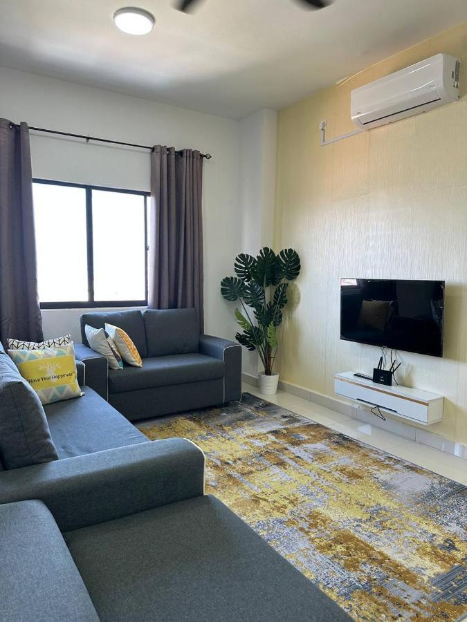 Inadh Suites @ Icon Residence With Pool Kuala Terengganu Bagian luar foto