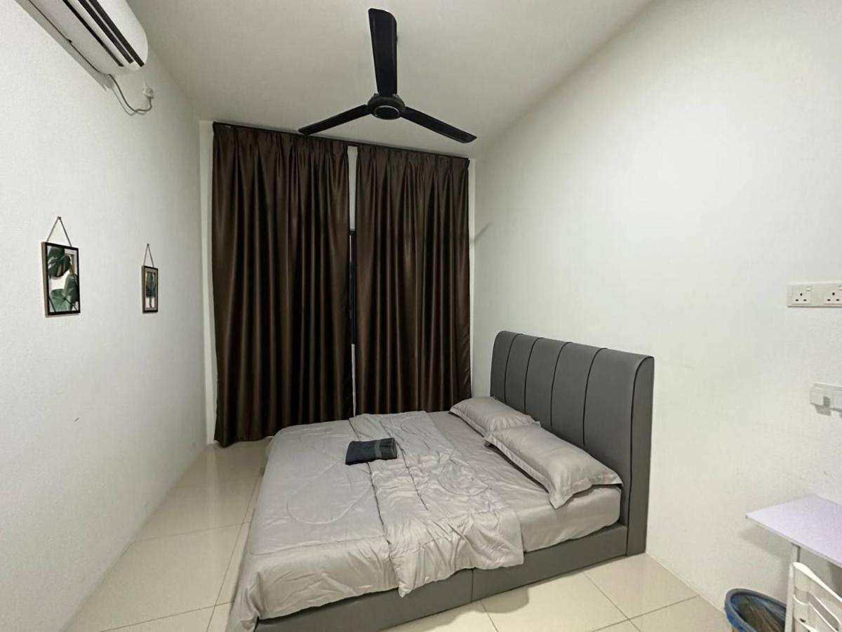 Inadh Suites @ Icon Residence With Pool Kuala Terengganu Bagian luar foto