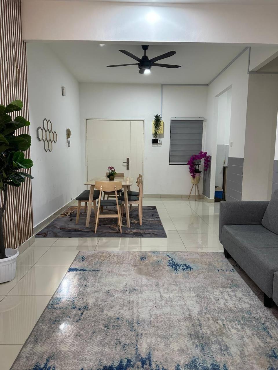 Inadh Suites @ Icon Residence With Pool Kuala Terengganu Bagian luar foto
